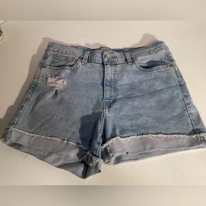 DENIZEN From Levis Women’s Size 11 * Vintage High Rise Cuffed Denim Jean Shorts